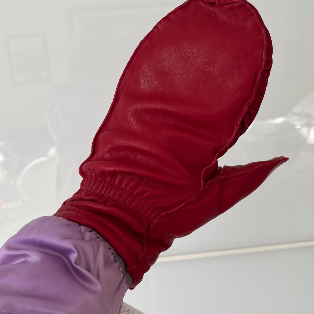 Deep Red Mittens